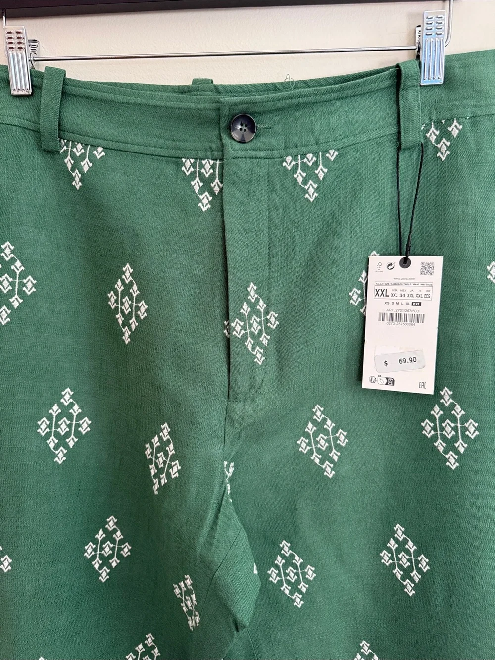 🐝 NWT🐝 LINEN Zara Dark Green Capri Pants with White Geometric Pattern